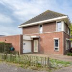 2-onder-1 kapwoning Melissant Willem Alexanderstraat 40 zijkant