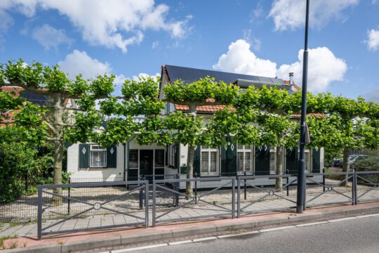 Vrijstaande woning Dirksland Korteweegje 23 voorzijde