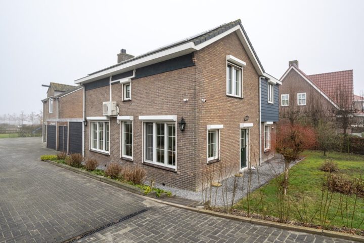 Woning Zuiddijk 24